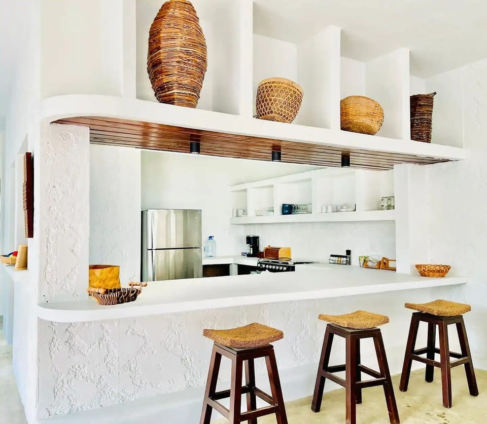 Kitchen & counter