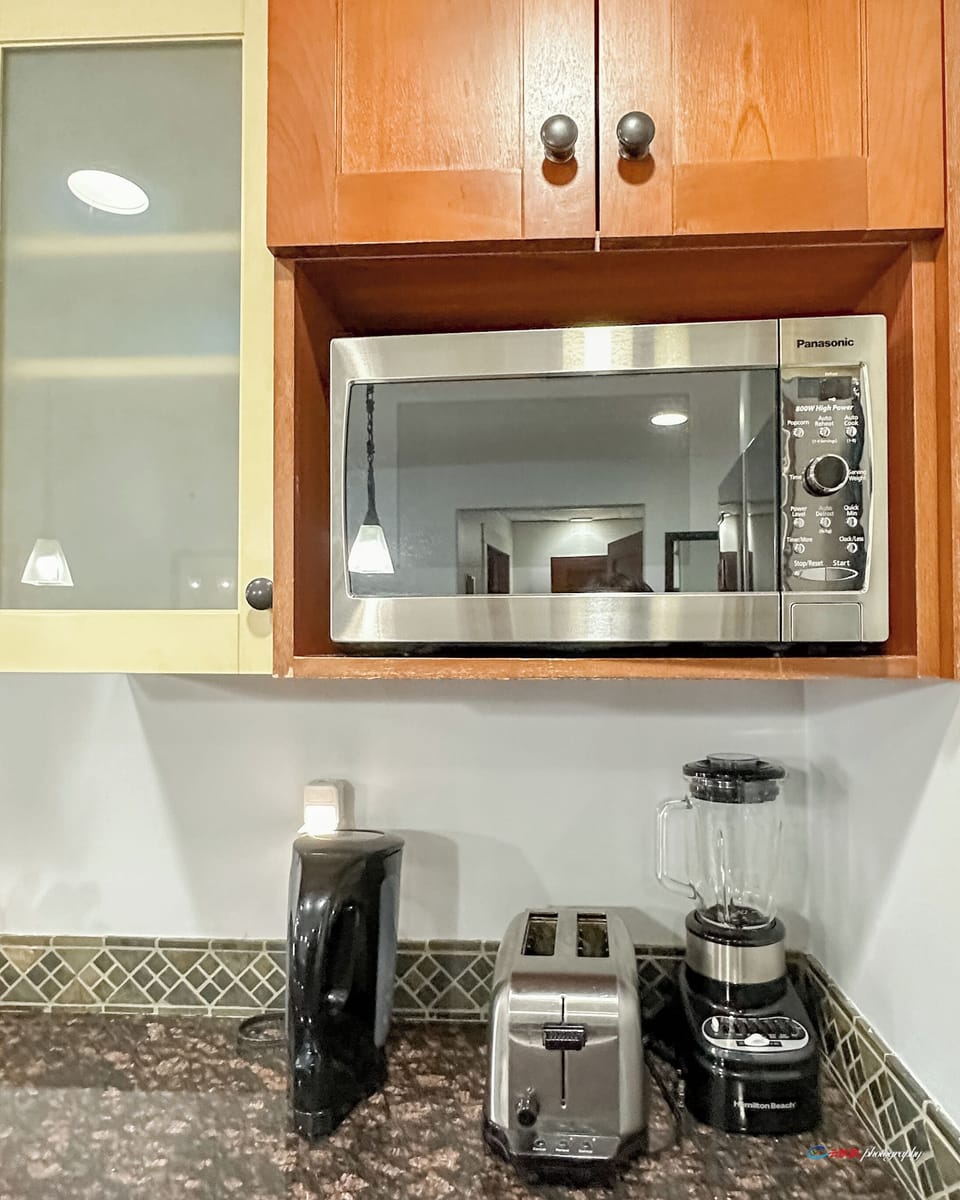 Family Condo, Pool Access, Courtyard View | Private kitchen | Coffee/tea maker, full-size fridge, oven, stovetop
