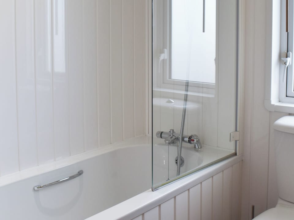 Bathroom | Sunset Lodge, Llanddulas