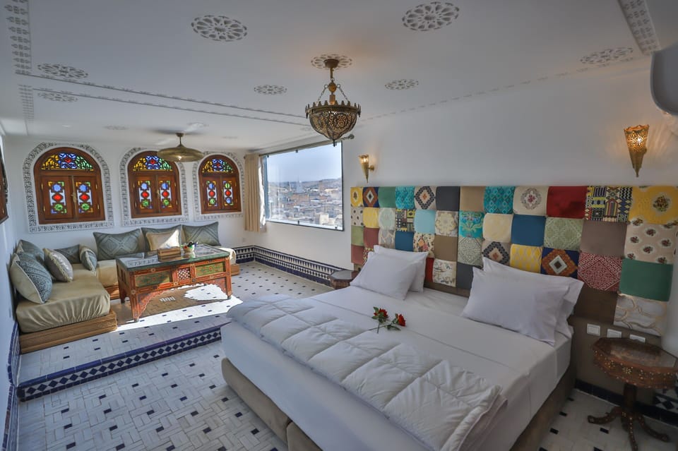 Junior Suite | Minibar, in-room safe, iron/ironing board (on request), WiFi (free)