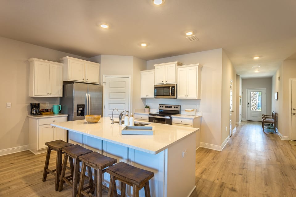 island seating and open floor plan