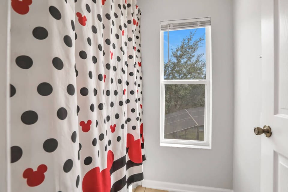 2nd floor full bathroom with double vanities