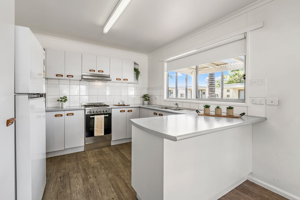 Superior Villa, 2 Bedrooms | Private kitchen | Electric kettle