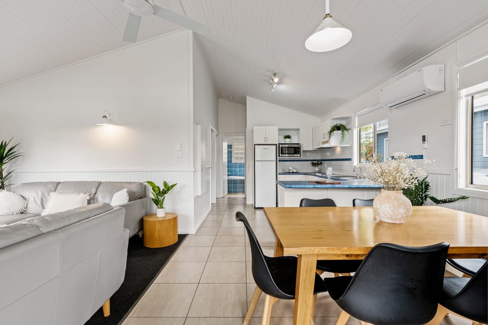 Luxury Villa, 2 Bedrooms | In-room dining