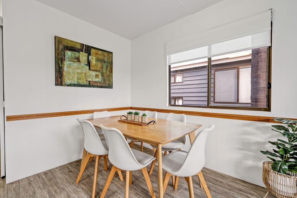 Family Villa, 2 Bedrooms | In-room dining