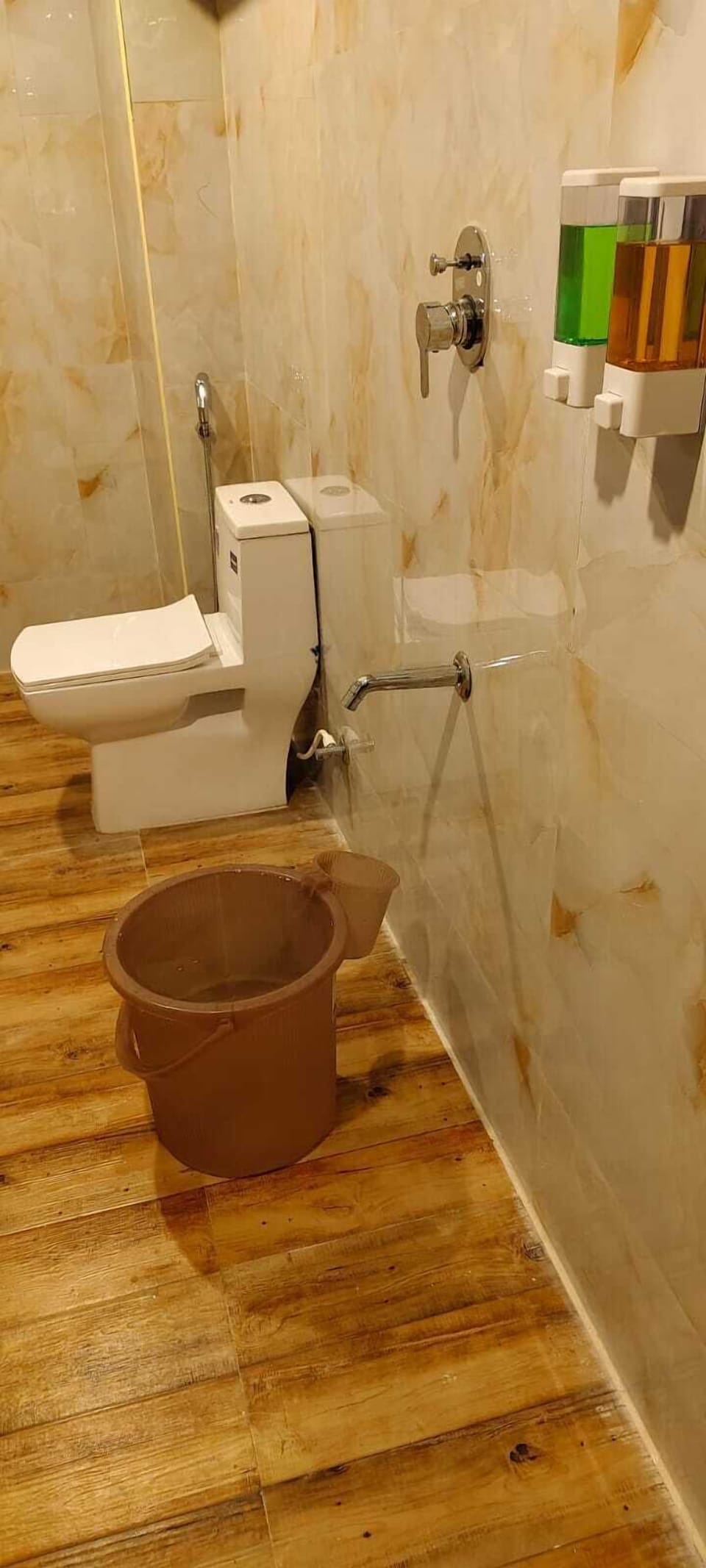 Deluxe Room | Bathroom