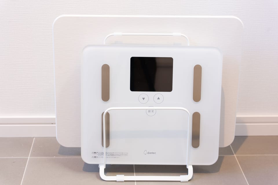 Standard House | Bathroom | Separate tub and shower, free toiletries, hair dryer, slippers