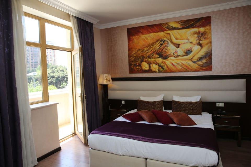 Deluxe Double or Twin Room | Premium bedding, minibar, in-room safe, desk