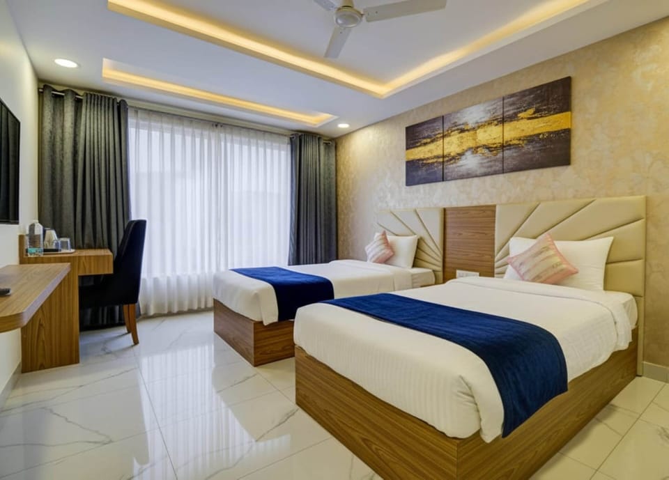 Family Quadruple Room | Desk, soundproofing, free WiFi