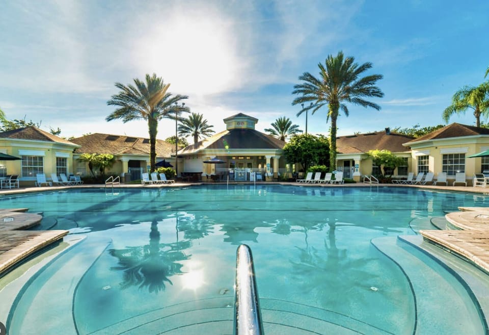 The giant pool...