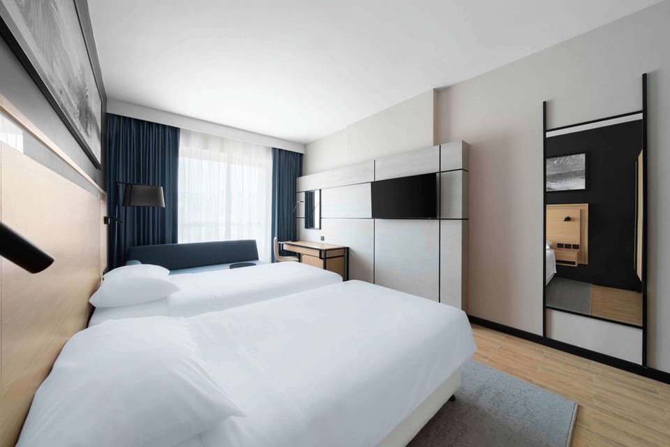 Superior Room, Non Smoking | Minibar, in-room safe, desk, laptop workspace