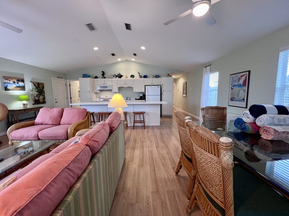 living dining kitchen