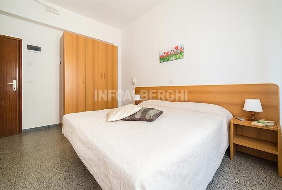 Standard Room, 1 Double Bed | Premium bedding, in-room safe, soundproofing