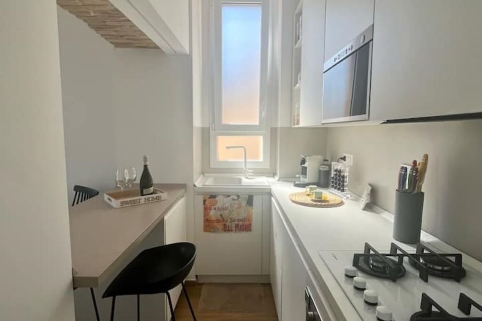Washing machine, oven, dishwasher, microwaves, coffee machine and tools