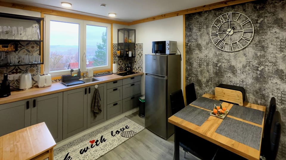 Family Apartment, 3 Bedrooms, Hot Tub, Hill View | Private kitchen | Fridge, microwave, stovetop, espresso maker