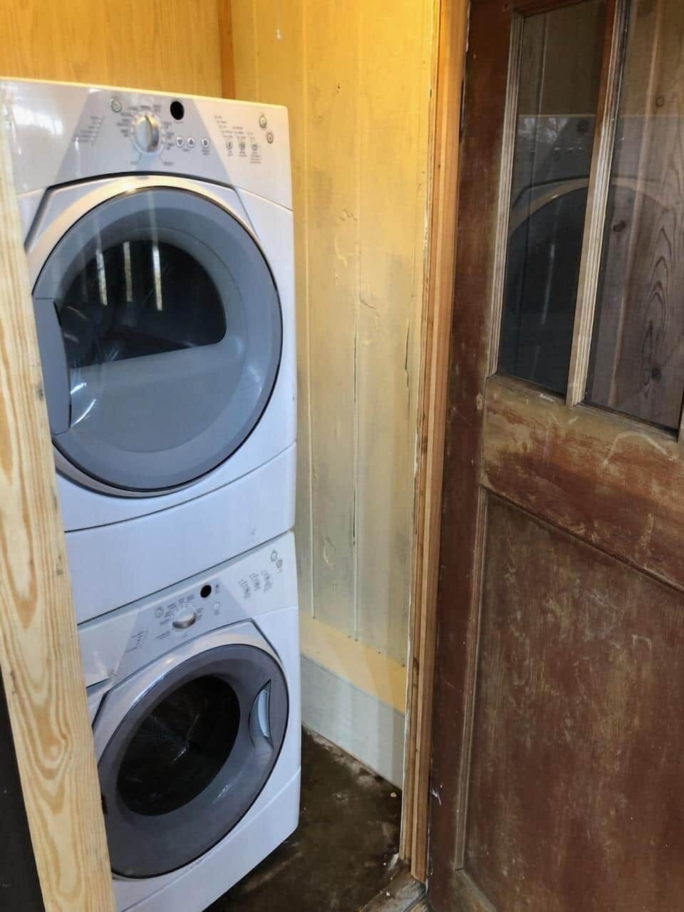 Community washer and dryer (no coins needed)
