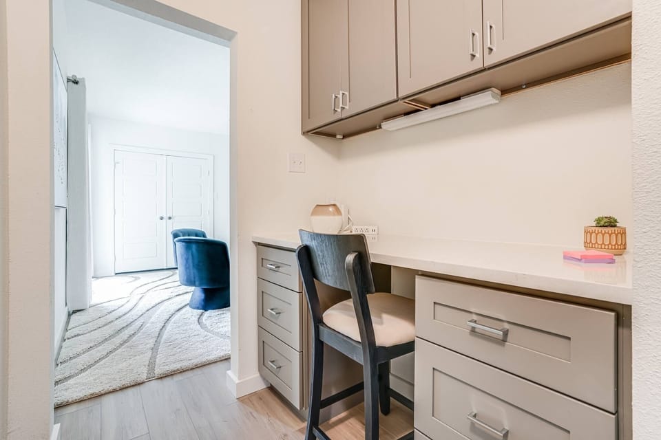 Office - Private to Primary Suite