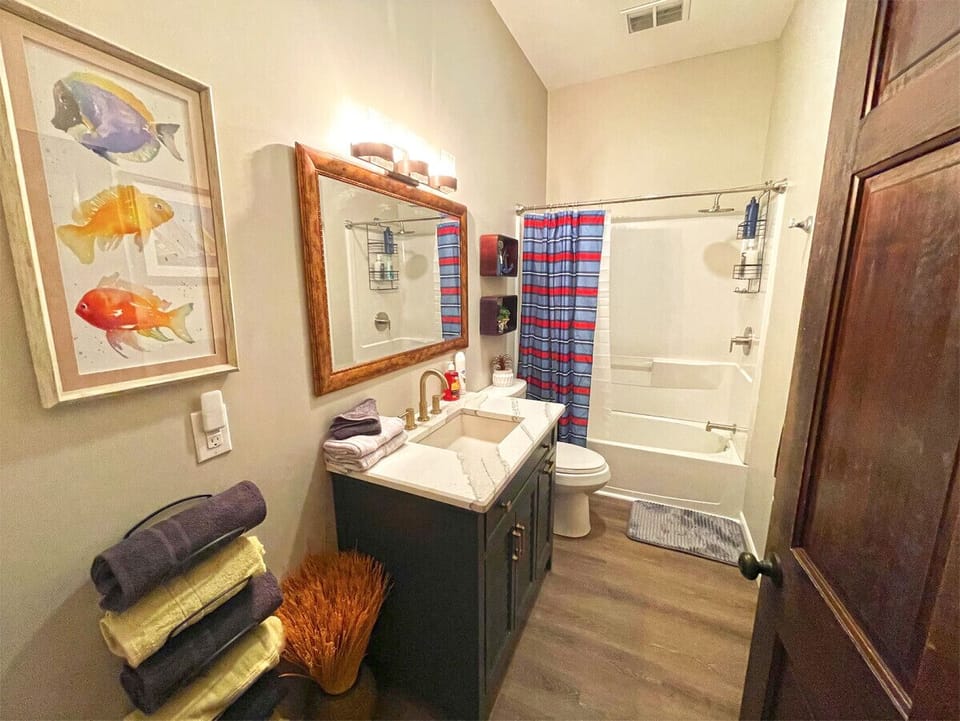Lux Bathroom