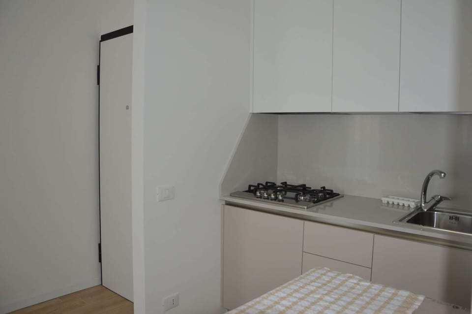 Apartment, 2 Bedrooms, Balcony, City View | Interior