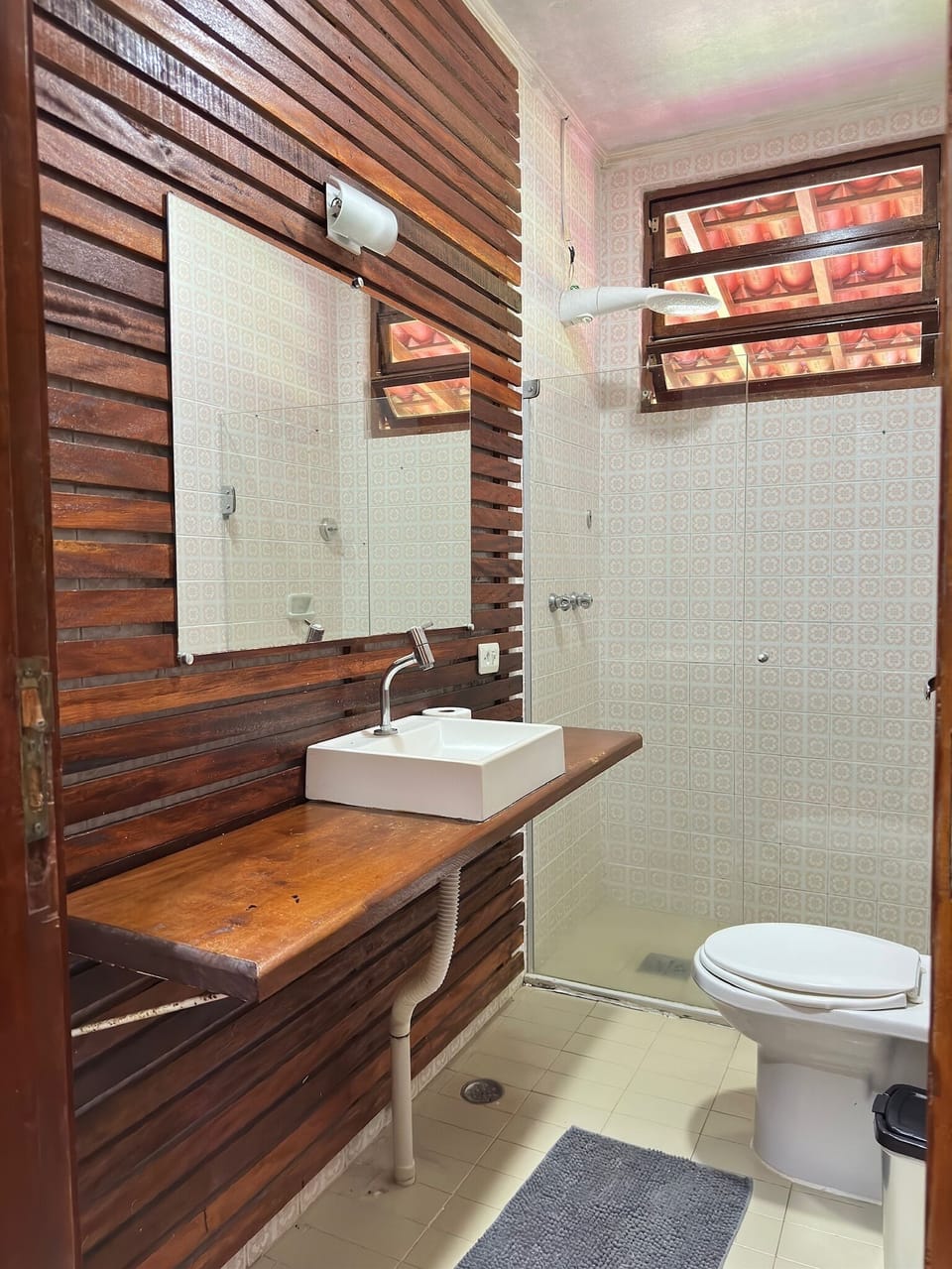 Family Suite | Bathroom | Shower