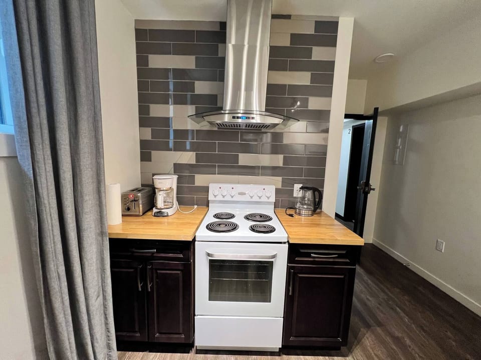 Apartment, 1 Bedroom, Balcony, City View | Interior