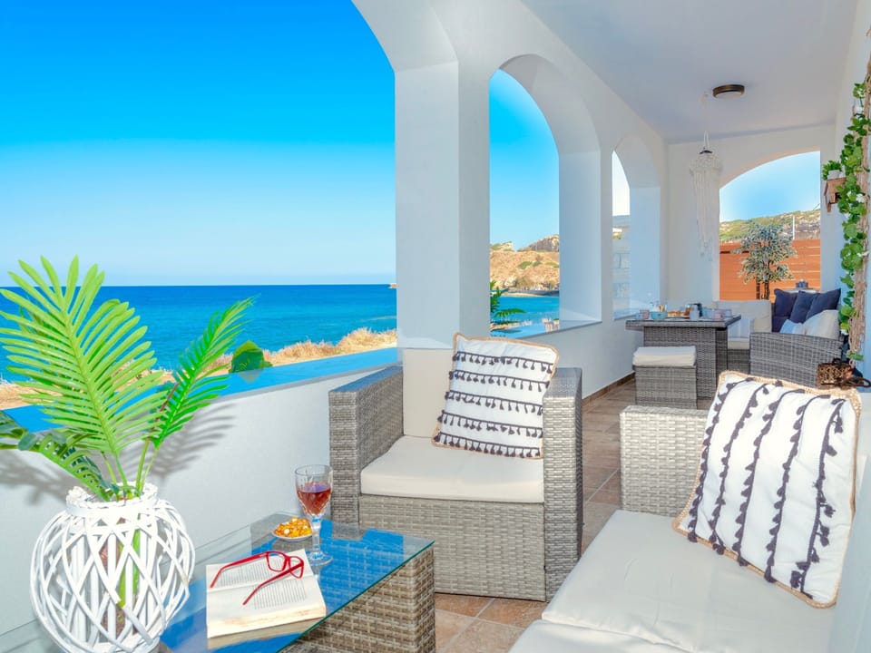 Exclusive Villa, 6 Bedrooms, Private Pool, Beachfront | Beach/ocean view