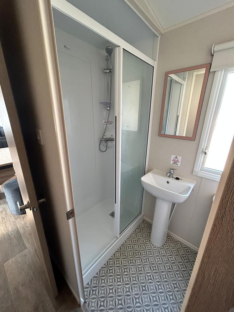 Cabin | Bathroom | Shower