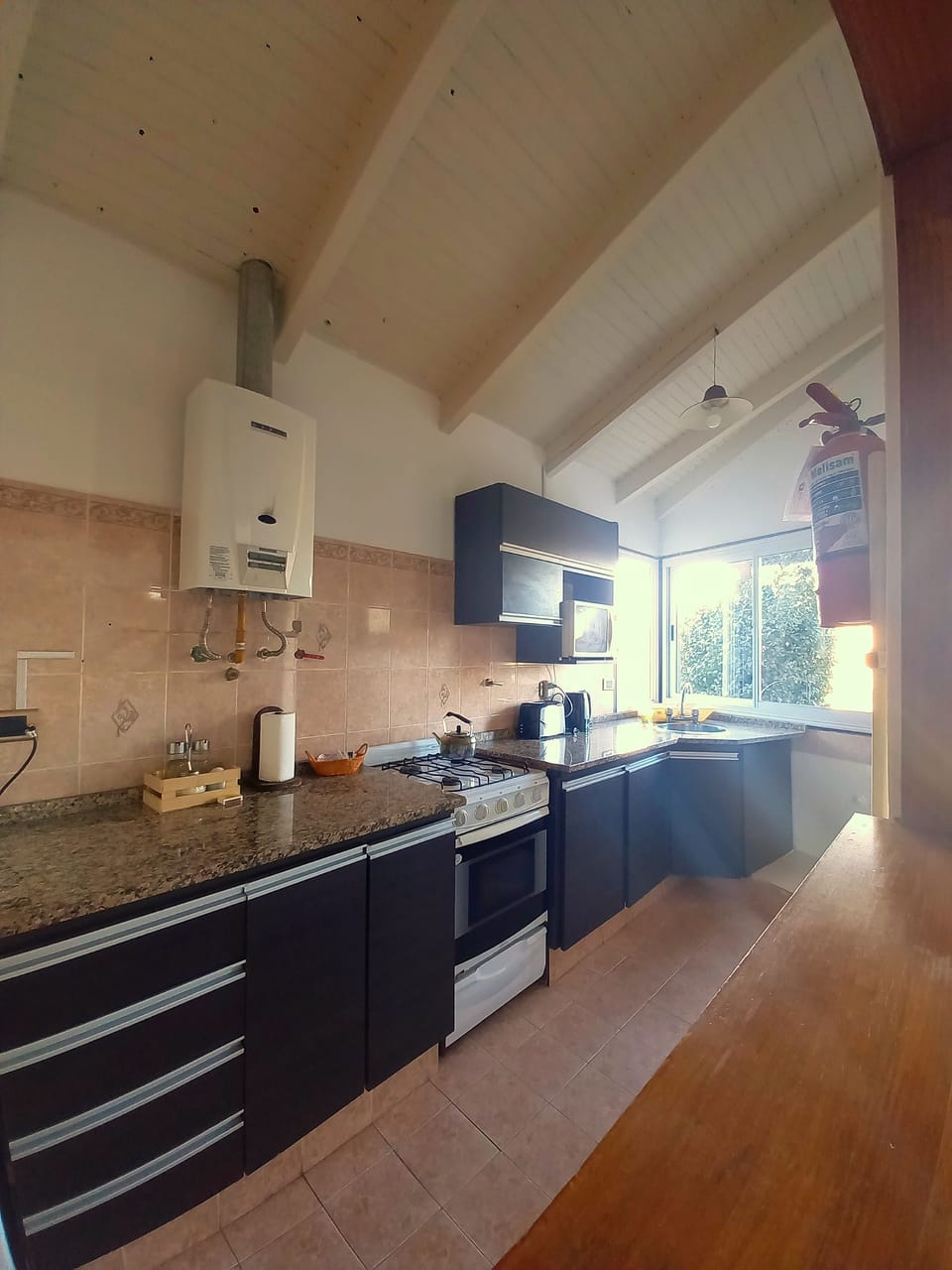 Family Cabin | Private kitchen | Full-size fridge, microwave, oven, electric kettle