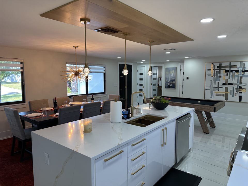Gourmet kitchen - fully stocked with everything you need for home cooking.
