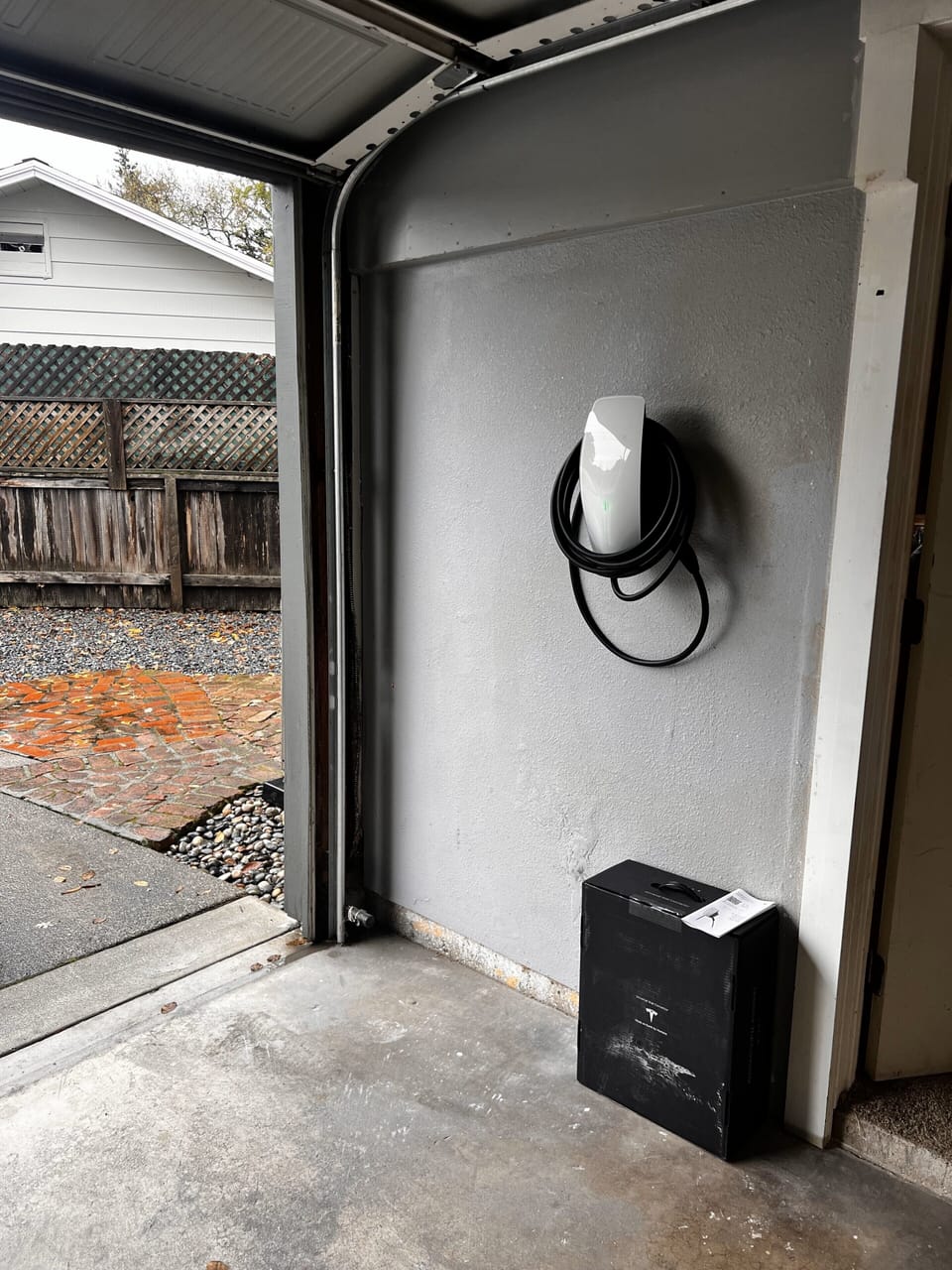 Universal Tesla EV Charger