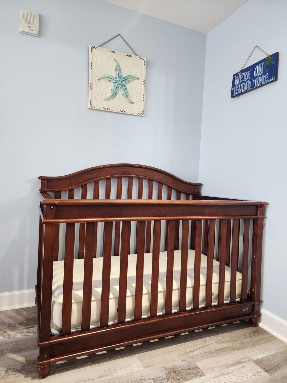 Full size crib at our 602w condo! 