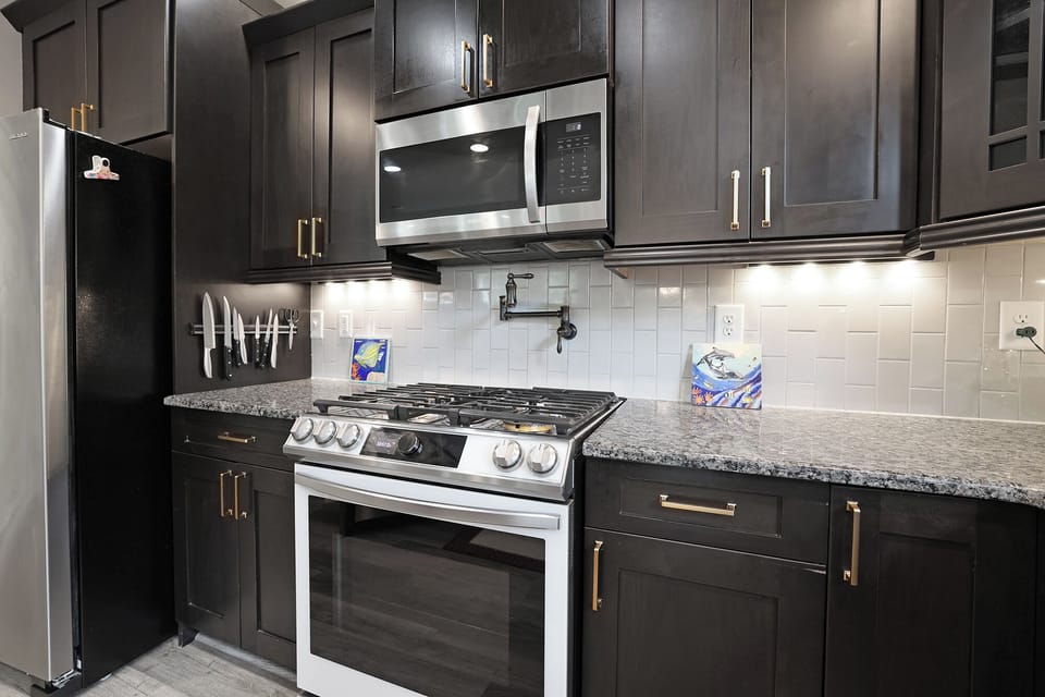 Kitchen with gas range