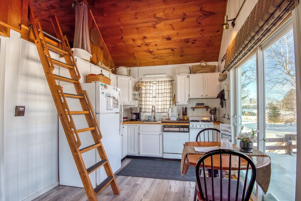 Kitchen and dining area