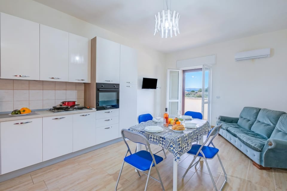 Standard Apartment, 2 Bedrooms, Balcony (Le Bianche Apt 4 - terrace near the) | Dining