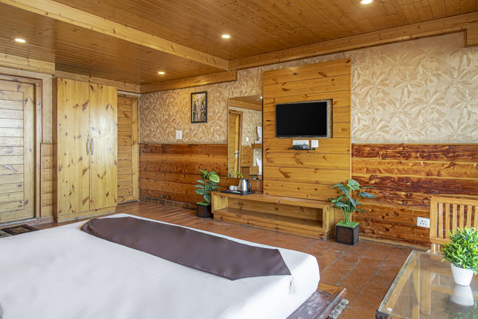 Panoramic Room | 2 bedrooms, individually decorated, individually furnished, desk