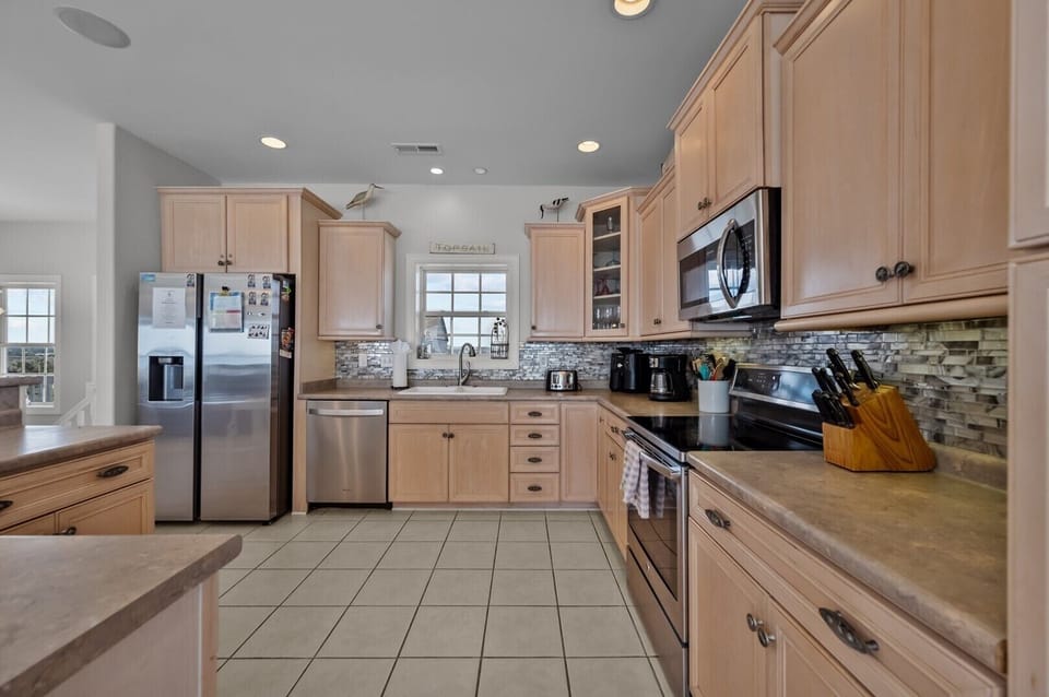 Spacious Kitchen