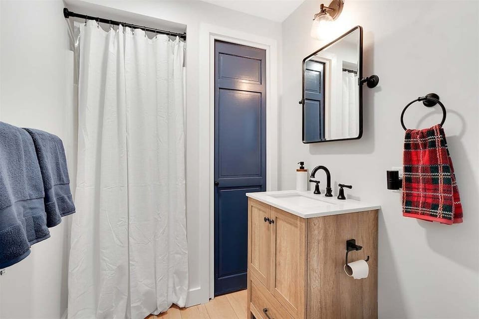 Bathroom area