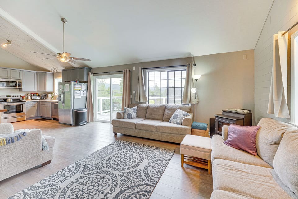 House (2 Bedrooms) | Interior