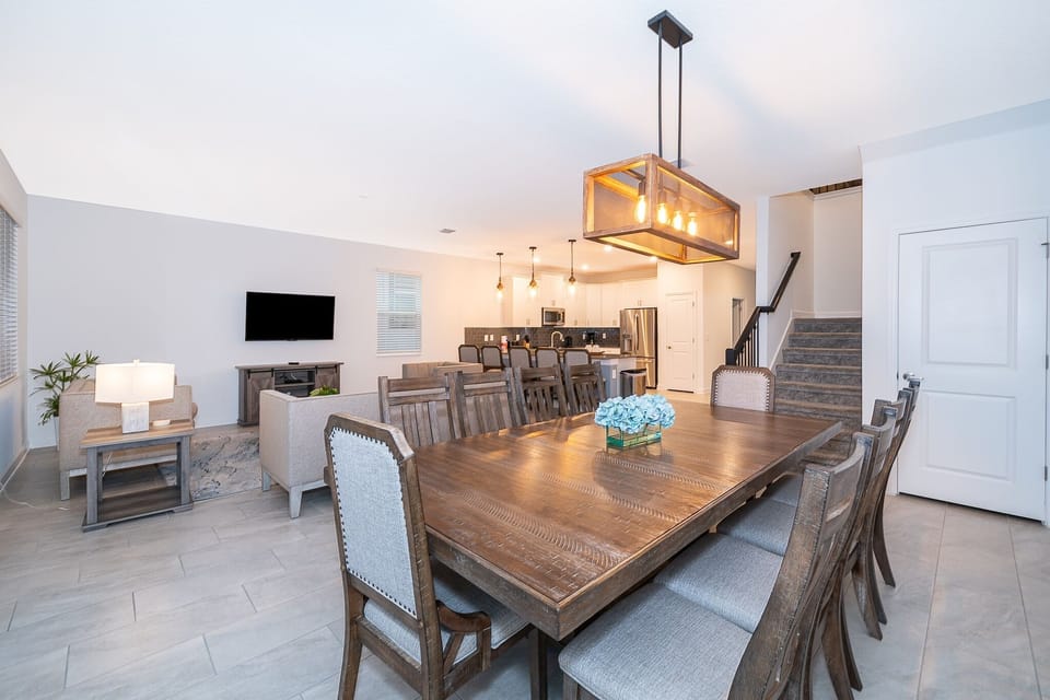 House, Multiple Bedrooms | Dining