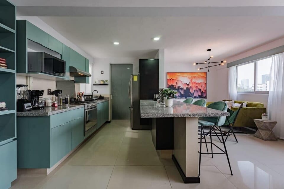 A luminous open floor plan