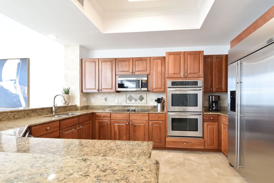 Silver Beach Towers West Penthouse 1705 - Fully Equipped Kitchen