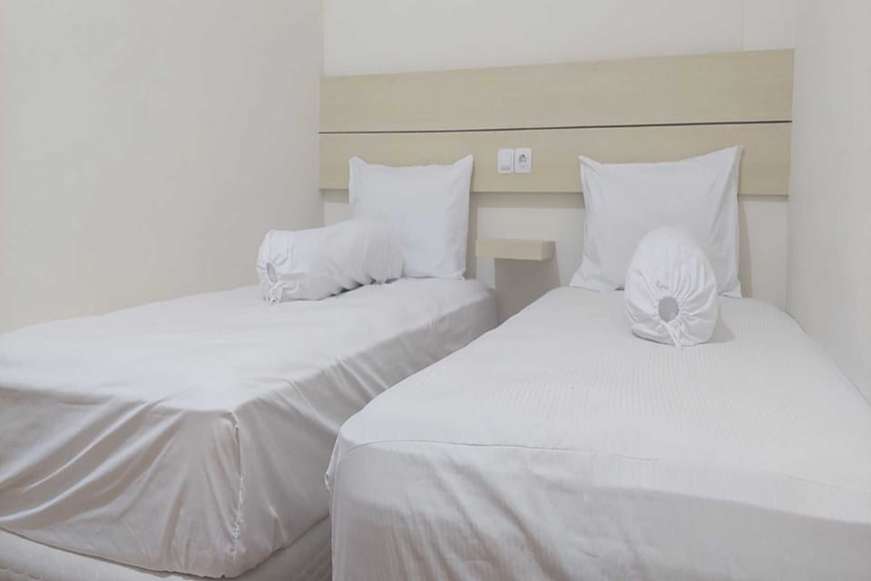 Deluxe Twin Room | Free WiFi, bed sheets