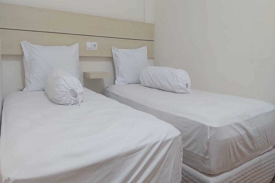 Deluxe Twin Room | Free WiFi, bed sheets