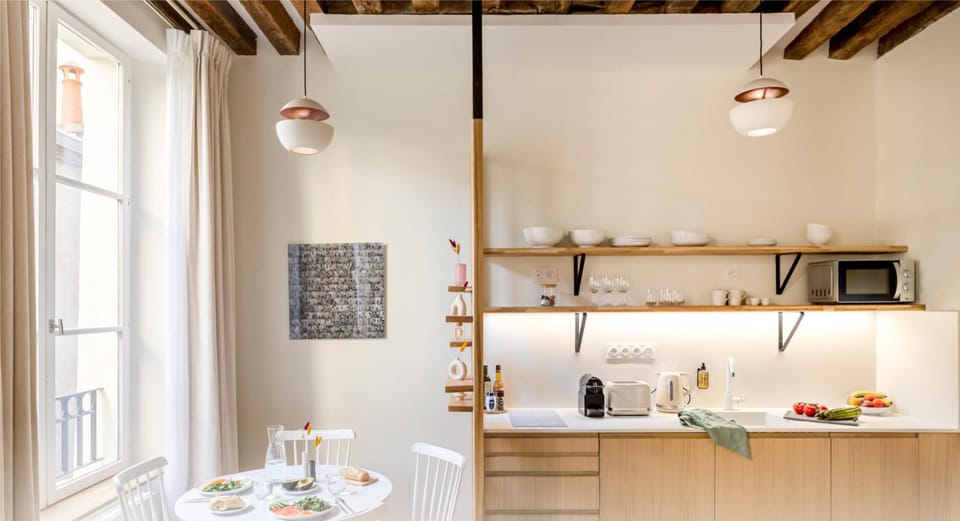 Studio 21 | Private kitchenette | Electric kettle