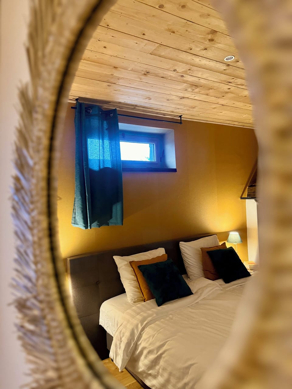 Deluxe Double or Twin Room | Premium bedding, desk, blackout drapes, soundproofing