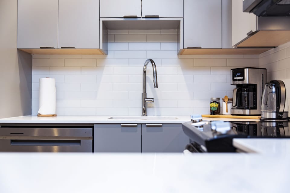 Condo | Private kitchen | Full-size fridge, microwave, oven, dishwasher