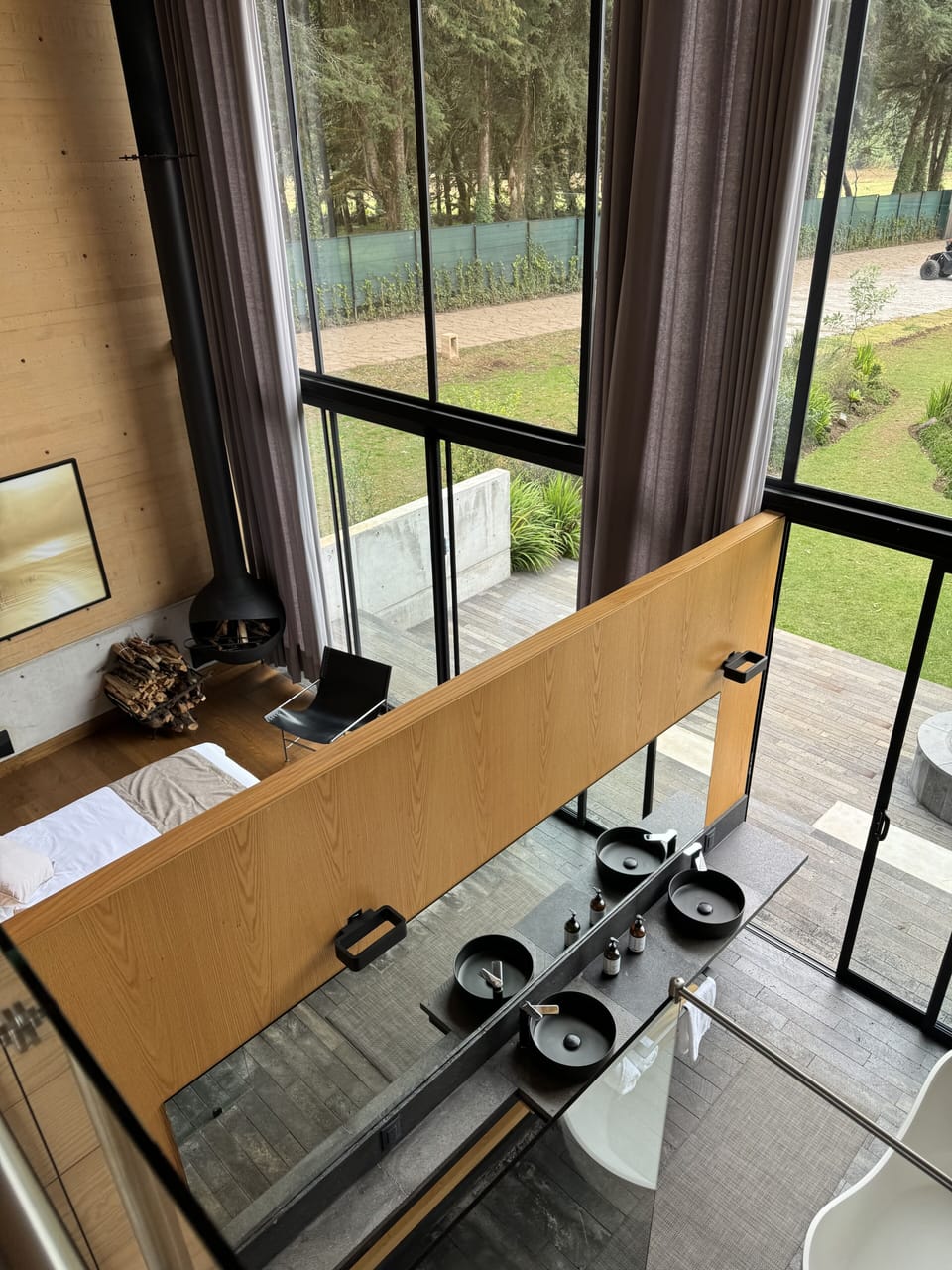 Deluxe Cabin, 1 Bedroom, Garden View | Bathroom | Separate tub and shower, deep soaking tub, free toiletries, hair dryer