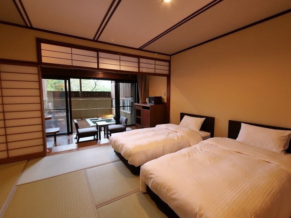 In-room safe, desk, free WiFi, bed sheets