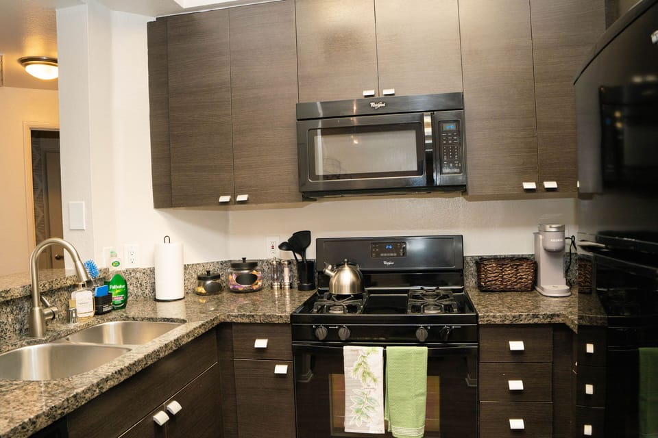 Kitchen (1)