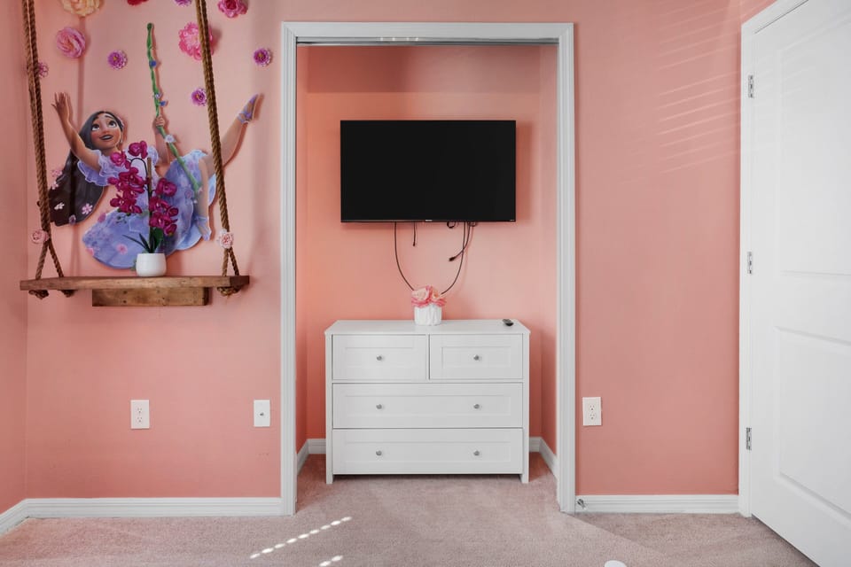 Encanto Room